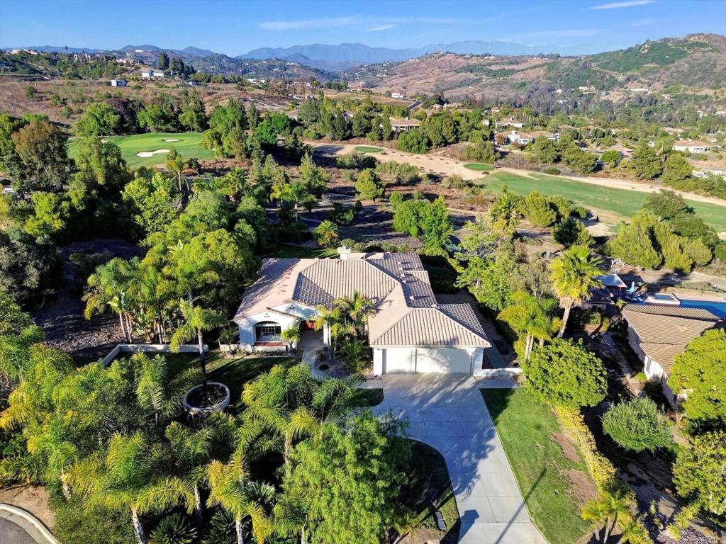 3522 Lancewood Way Fallbrook, CA 92028 - Photo 6 of 75