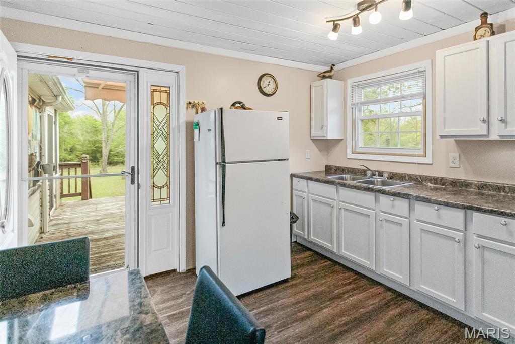 70 Gallinipper Road Hardin, IL 62047 - Photo 8 of 31 Gallery Image 8