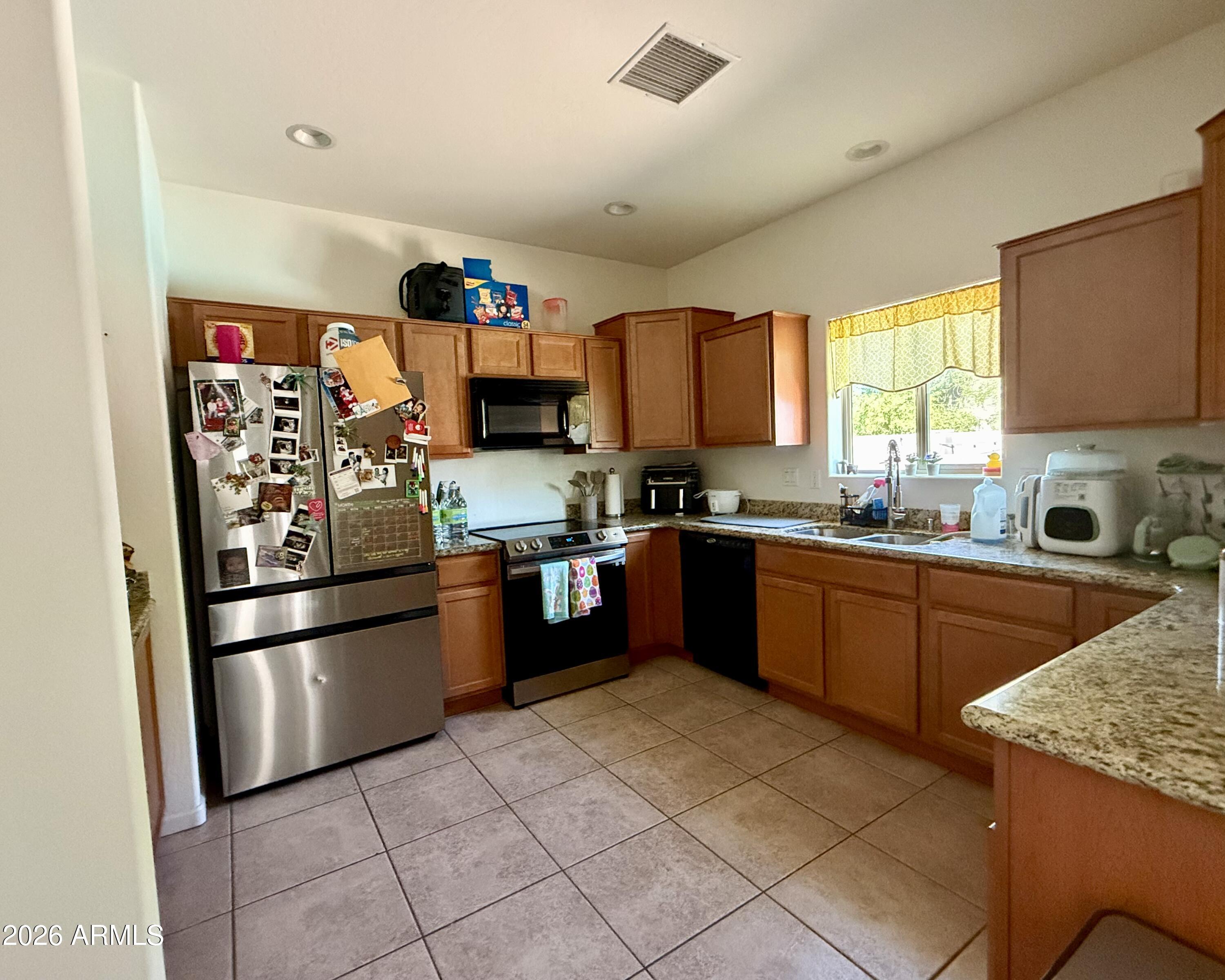 508 West Latona Road Phoenix, AZ 85041 - Photo 17 of 47 IMG_7042