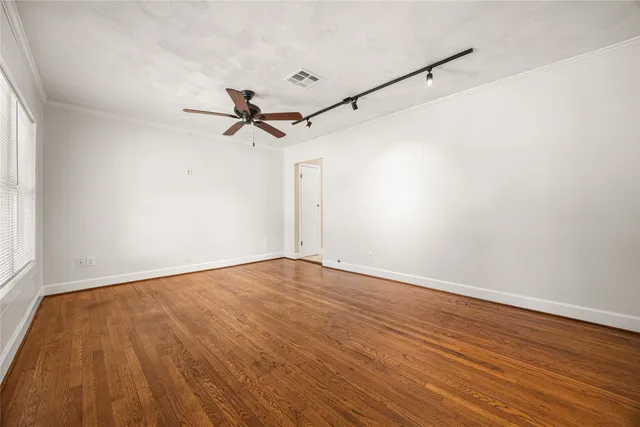 $2,100 | 2018 Woodvine Drive, Houston, TX 77055