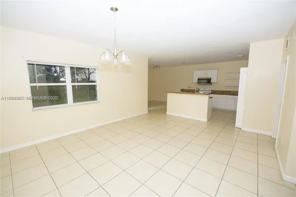 $3,150 | 174 Northeast 32nd Terrace, Unit 174, Homestead, FL 33033