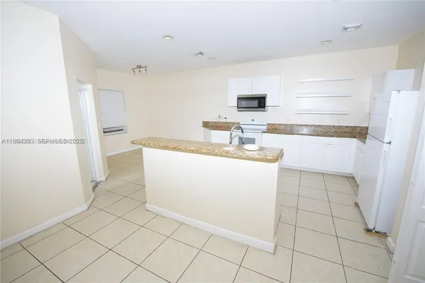 $3,150 | 174 Northeast 32nd Terrace, Unit 174, Homestead, FL 33033