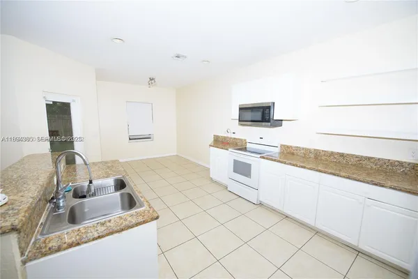 $3,150 | 174 Northeast 32nd Terrace, Unit 174, Homestead, FL 33033