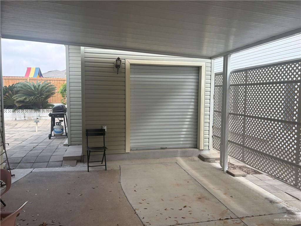 197 Laurel Road Pharr, TX 78577 - Photo 4 of 38 a view of backyard with a chair