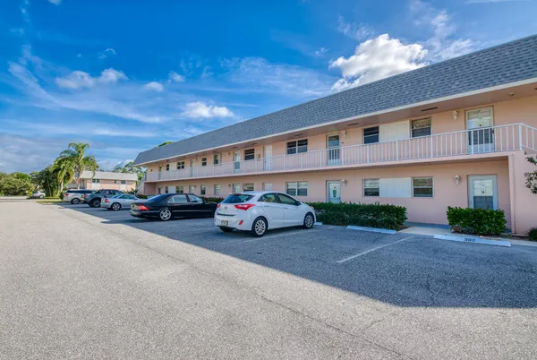 $2,000 | 18081 Southeast Country Club Drive, Unit 30299, Jupiter, FL 33469