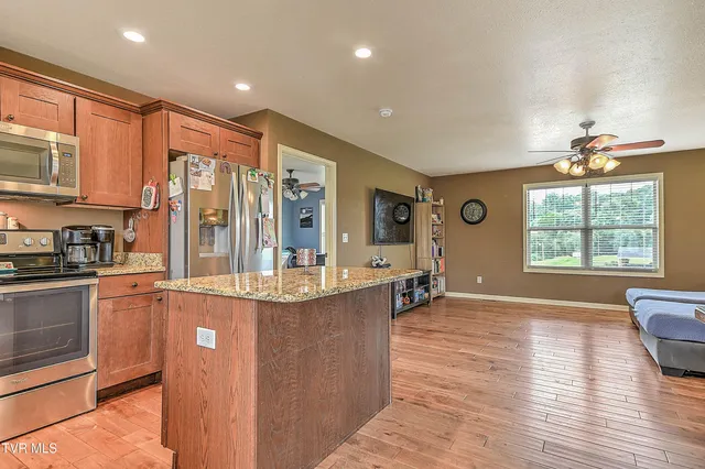 $328,000 | 114 Choctaw Drive, Chuckey, TN 37641