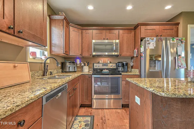 $328,000 | 114 Choctaw Drive, Chuckey, TN 37641