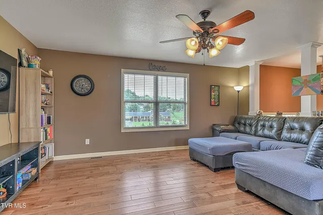 $328,000 | 114 Choctaw Drive, Chuckey, TN 37641