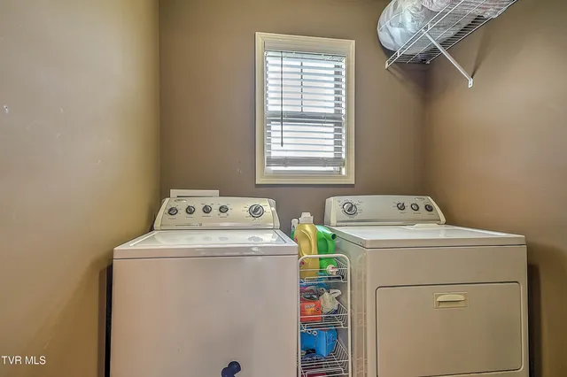 $328,000 | 114 Choctaw Drive, Chuckey, TN 37641