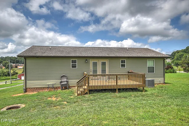 $328,000 | 114 Choctaw Drive, Chuckey, TN 37641