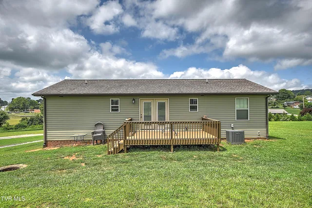 $328,000 | 114 Choctaw Drive, Chuckey, TN 37641