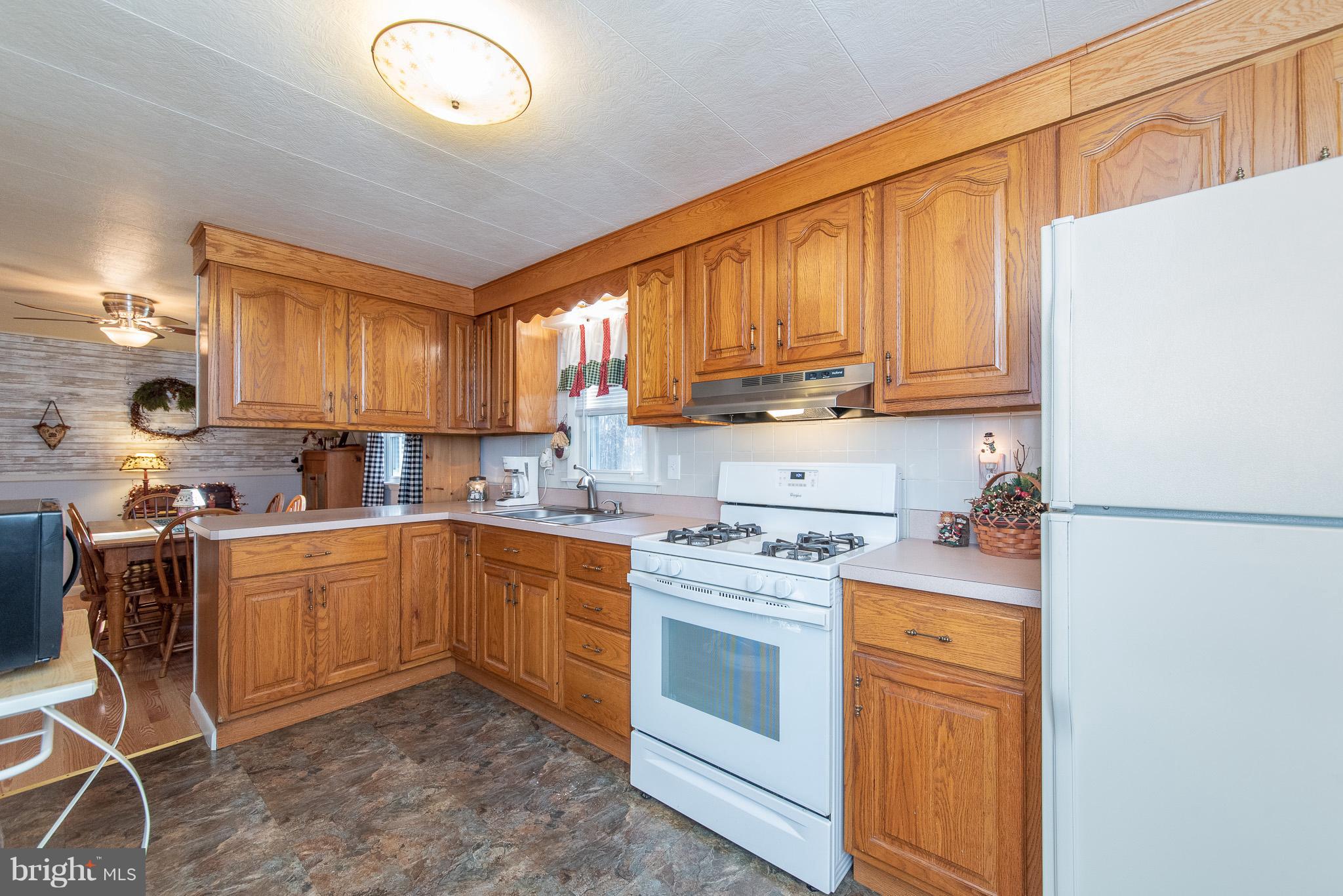 1515 Poole Road Street, MD 21154 - Photo 16 of 32 Kitchen