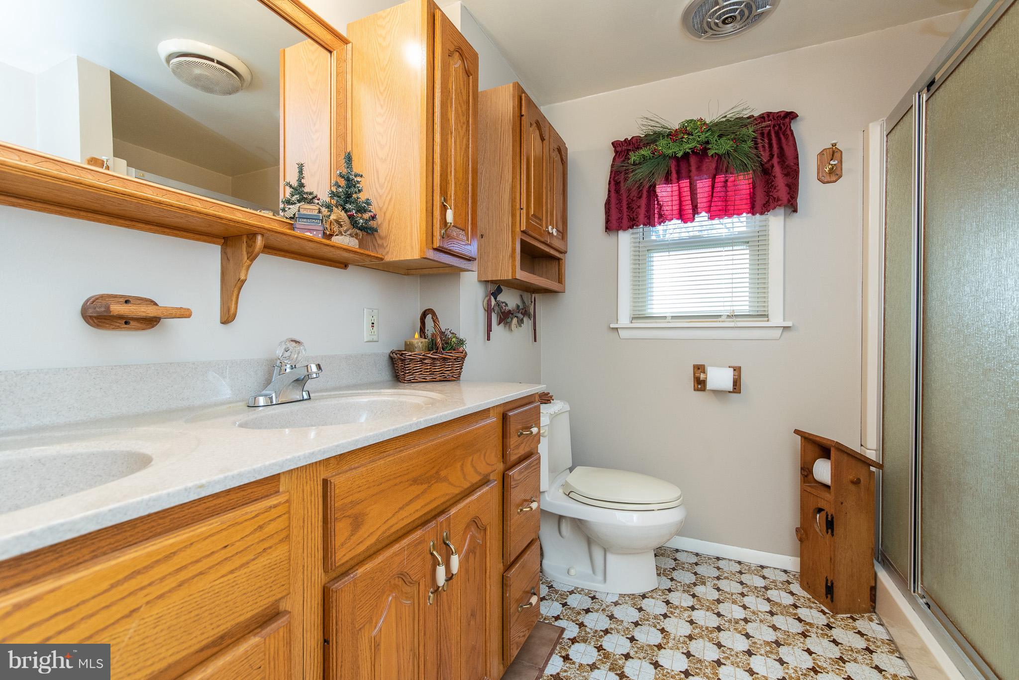 1515 Poole Road Street, MD 21154 - Photo 24 of 32 Bath