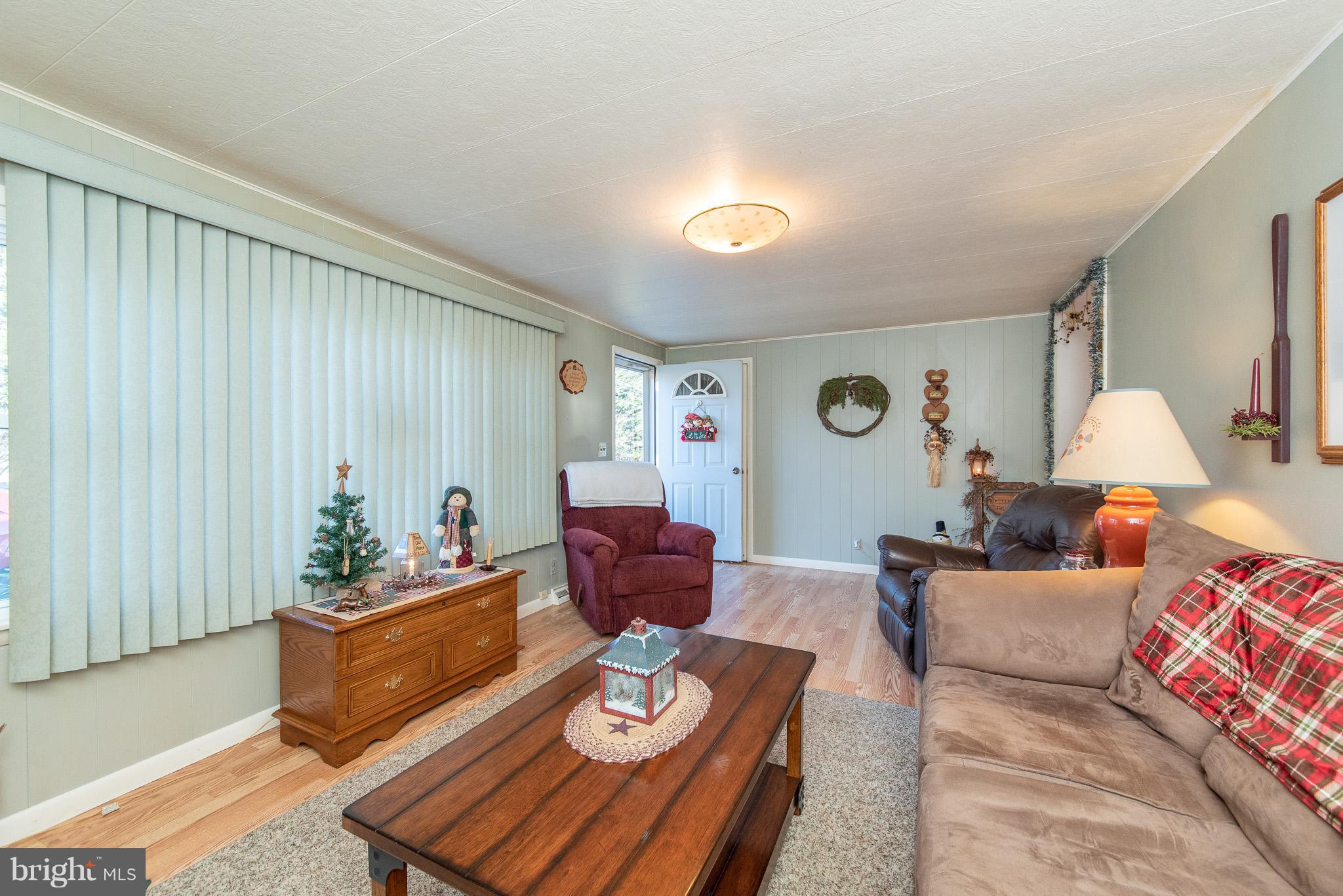 1515 Poole Road Street, MD 21154 - Photo 6 of 32 Living Room