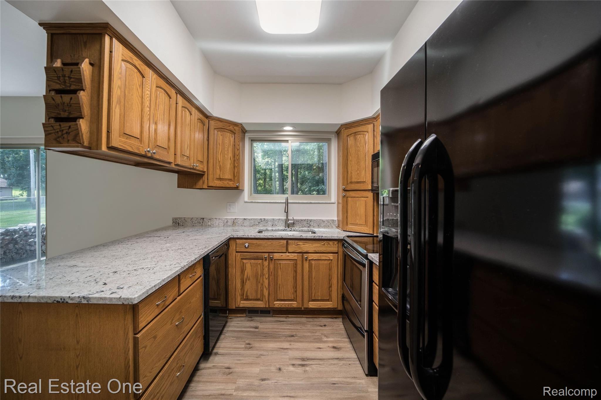 9069 Clark Road Clarkston, MI 48346 - Photo 25 of 51 017A0534.jpg