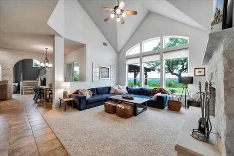 $2,297,000 | 440 Currie Ranch Road, Wimberley, TX 78676