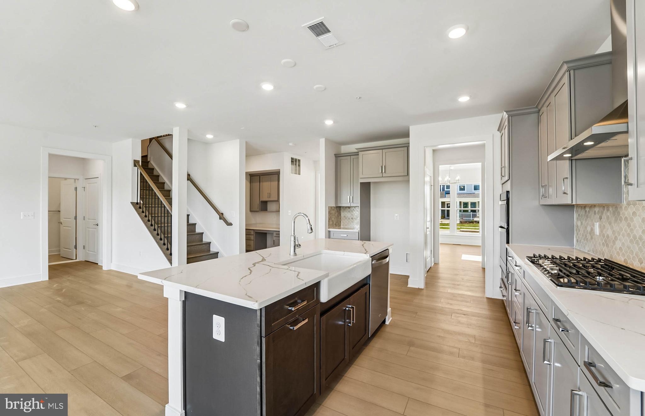 14602 Sourgum Road Boyds, MD 20841 - Photo 10 of 45 Gourmet Kitchen - Actual Home