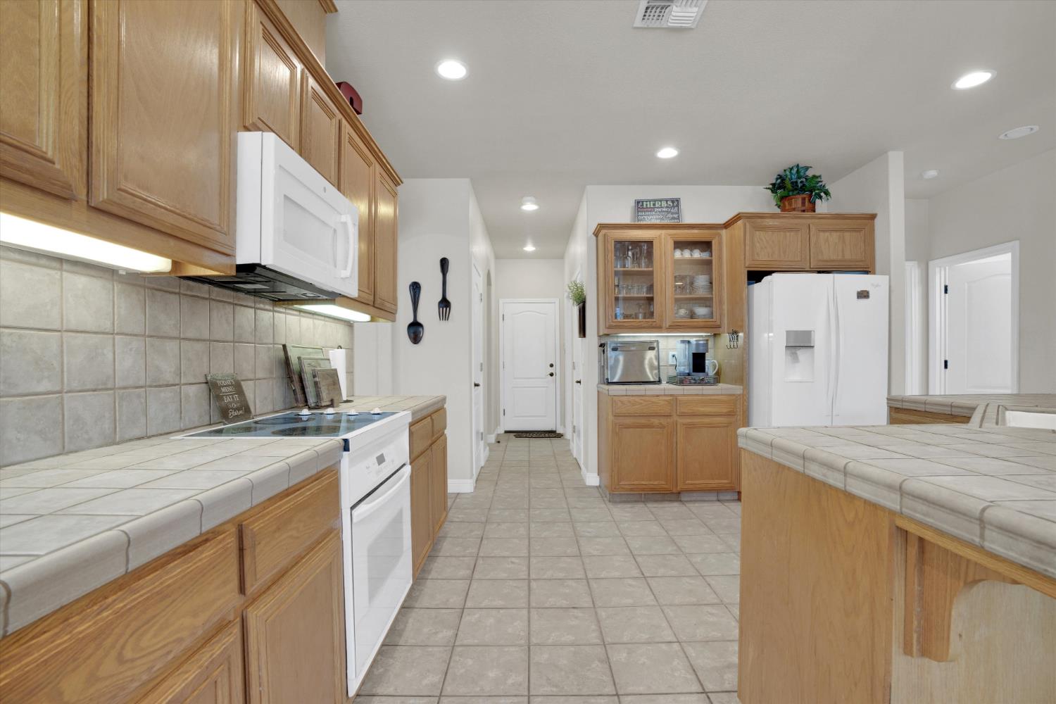 1718 Doak Boulevard Ripon, CA 95366 - Photo 17 of 46 Gallery Image 17
