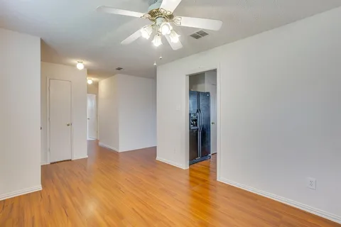 $229,990 | 3855 Hunters Point Way, Fort Worth, TX 76123