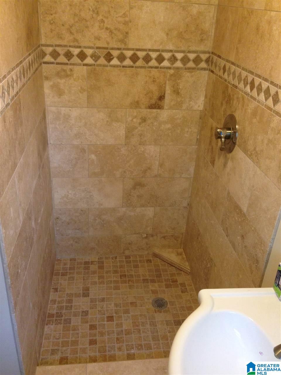 3048 Green Valley Road Birmingham, AL 35243 - Photo 9 of 27