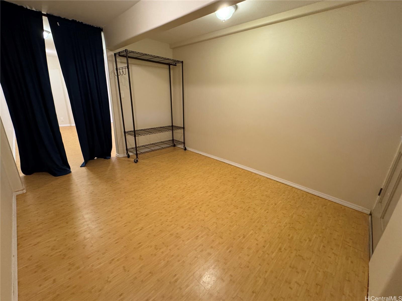 320 Hao Street Honolulu, HI 96821 - Photo 12 of 15 an empty room with a door