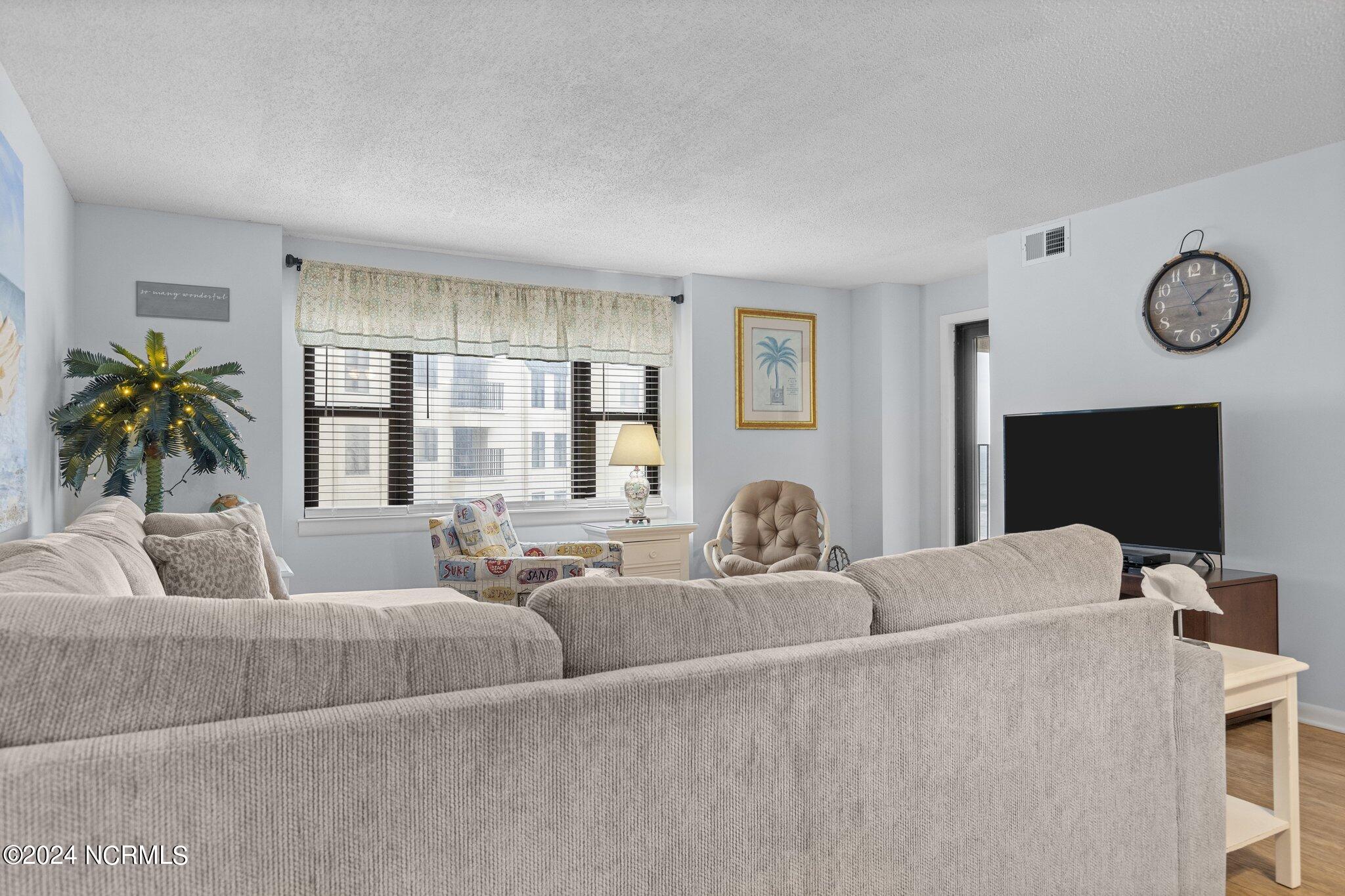 1505 Salter Path Road, Unit 436 Indian Beach, NC 28512 - Photo 11 of 53 17-web-or-mls-1S3A6170