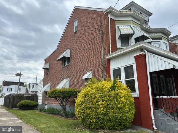 $2,450 | 1049 Genesee Street, Trenton, NJ 08610