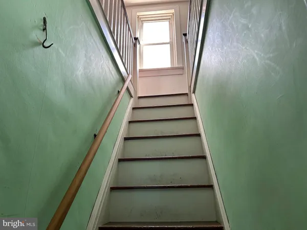 $2,450 | 1049 Genesee Street, Trenton, NJ 08610
