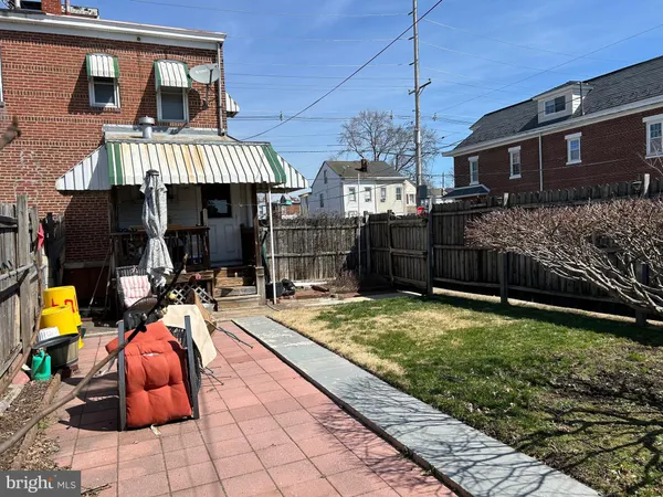 $2,450 | 1049 Genesee Street, Trenton, NJ 08610