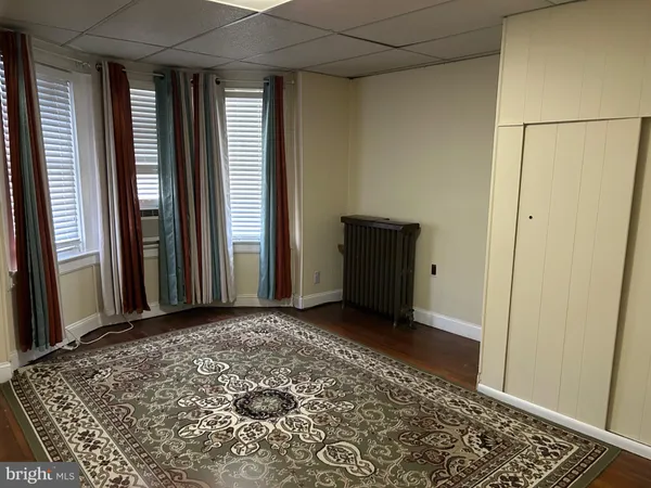 $2,450 | 1049 Genesee Street, Trenton, NJ 08610