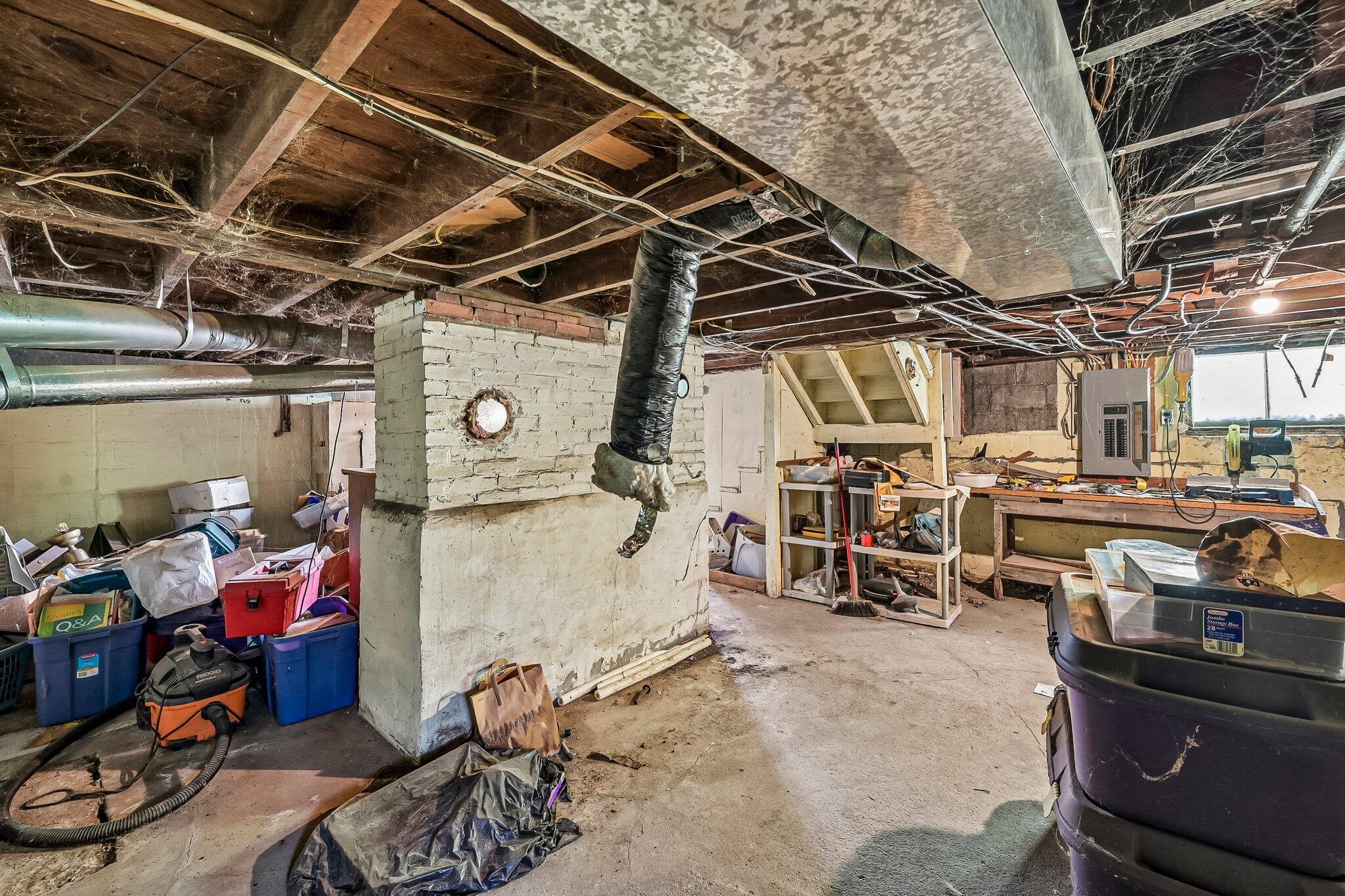 5995 Linworth Road Worthington, OH 43085 - Photo 24 of 38 36-web-or-mls-Linworth Rd-S1407-036