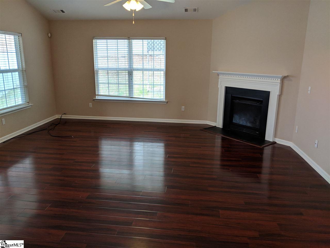 608 Center Road Taylors, SC 29687 - Photo 5 of 18 Gallery Image 5
