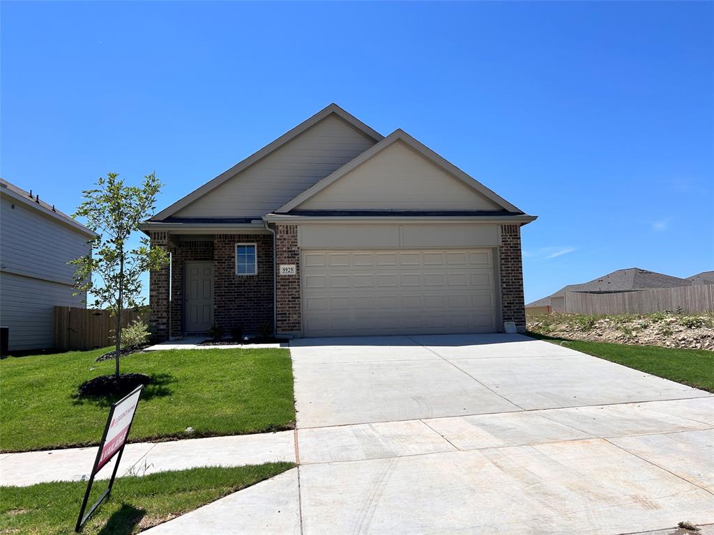 9905 Flying Wing Way  