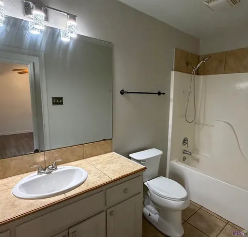 $214,000 | 216 South Marchand Avenue, Gonzales, LA 70737