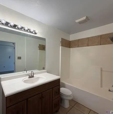 $214,000 | 216 South Marchand Avenue, Gonzales, LA 70737