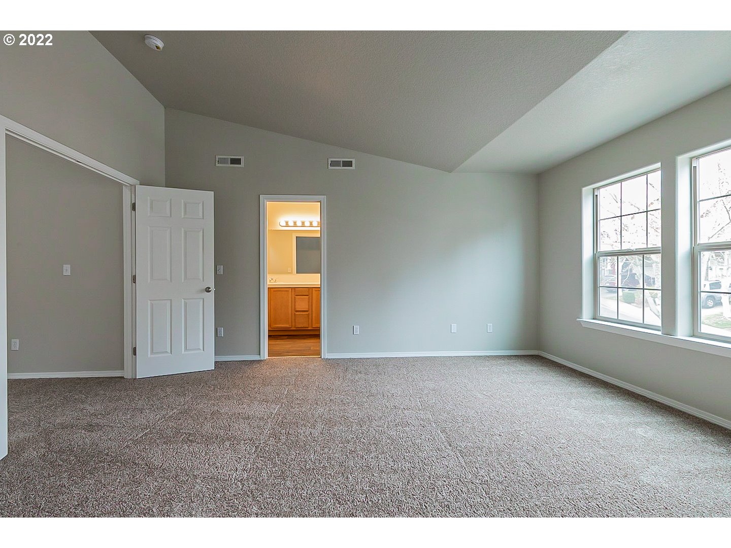 20008 Southwest Jette Lane Beaverton, OR 97003 - Photo 16 of 32 a view of an empty room with a window