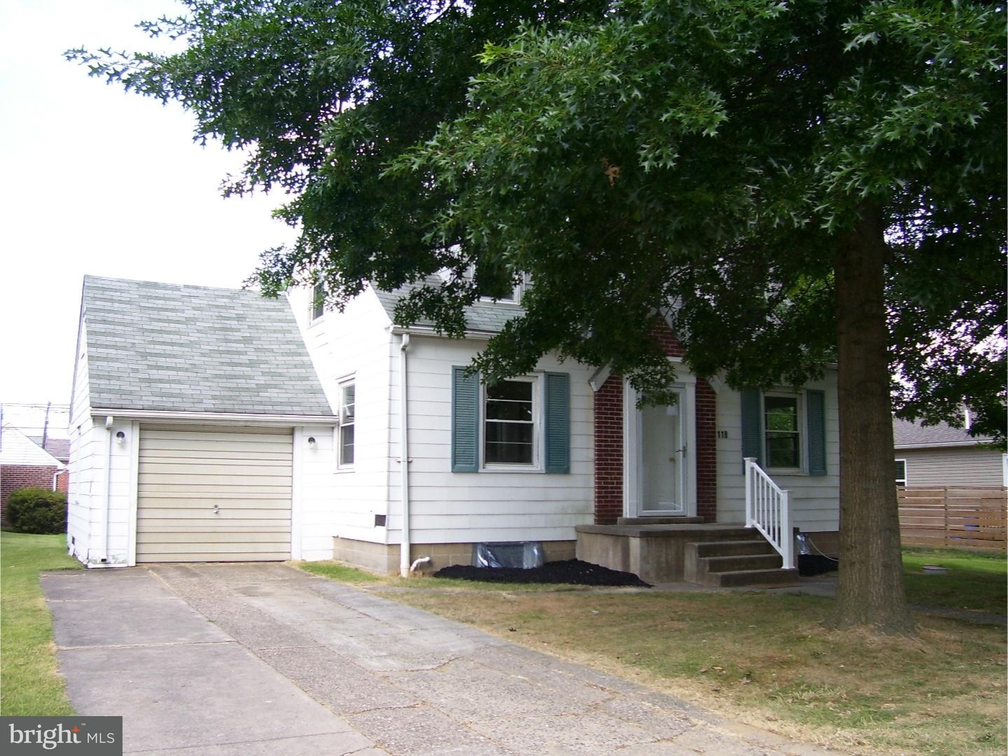 118 Roberts Road Aston, PA 19014 - Photo 1 of 25