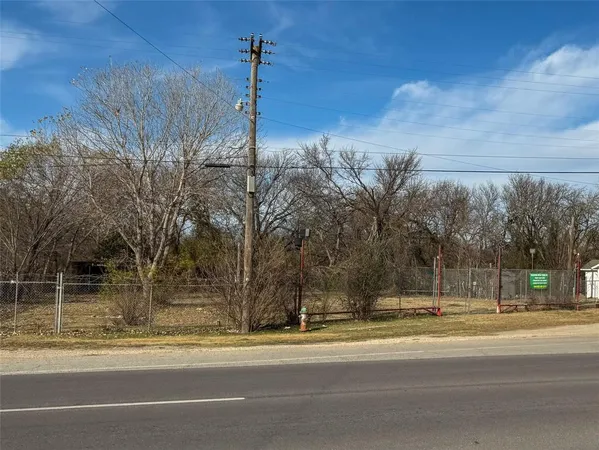 $145,000 | 1709 North Main Street, Cleburne, TX 76033