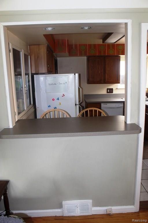 1679 Hampton Road Mount Clemens, MI 48043 - Photo 17 of 21 IMG_9984.jpg