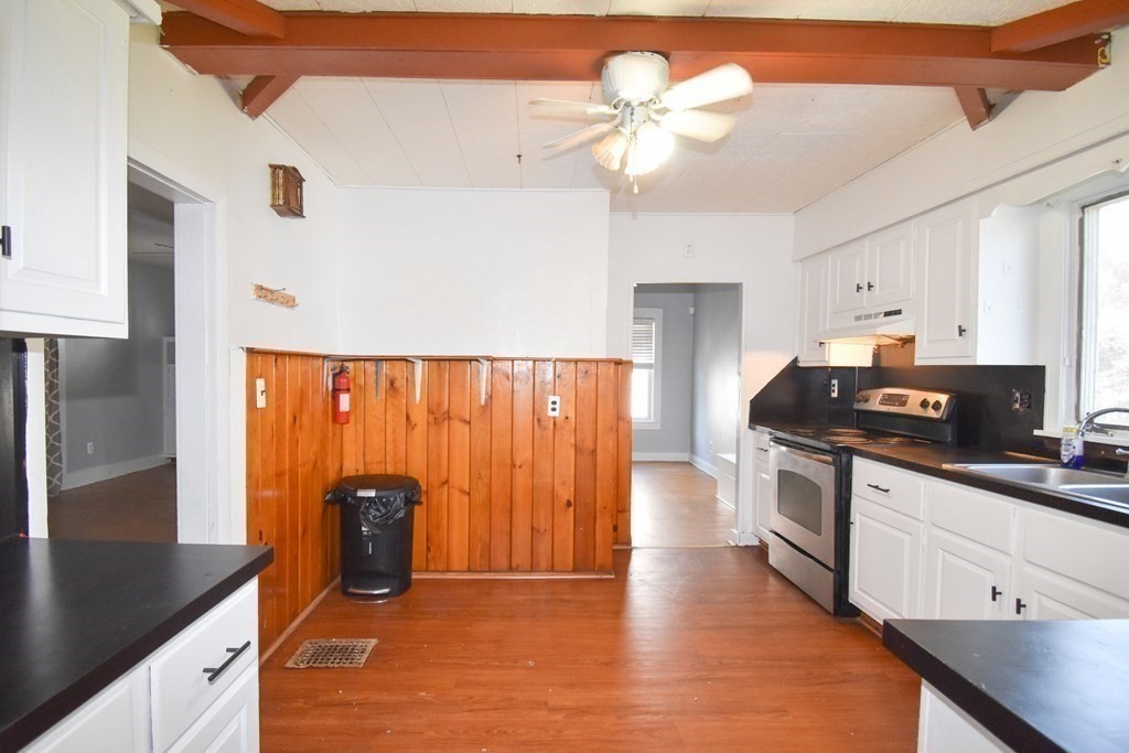 60 Littleton Street Springfield, MA 01104 - Photo 3 of 11