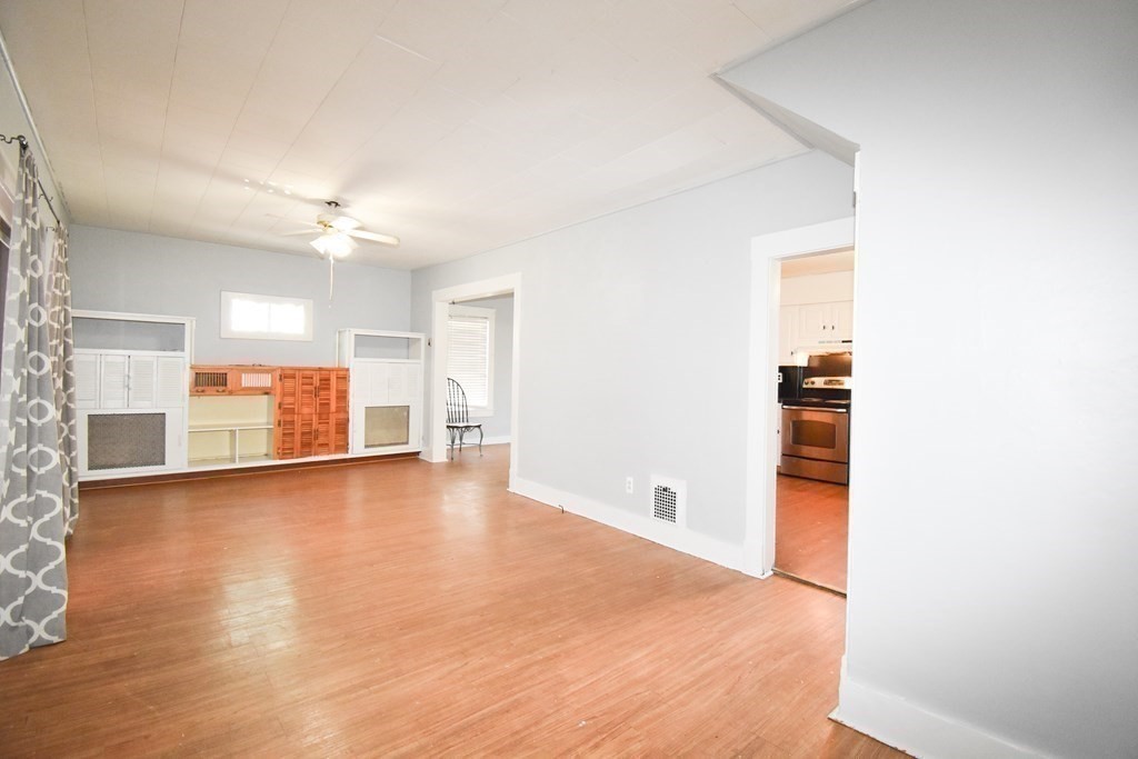 60 Littleton Street Springfield, MA 01104 - Photo 6 of 11