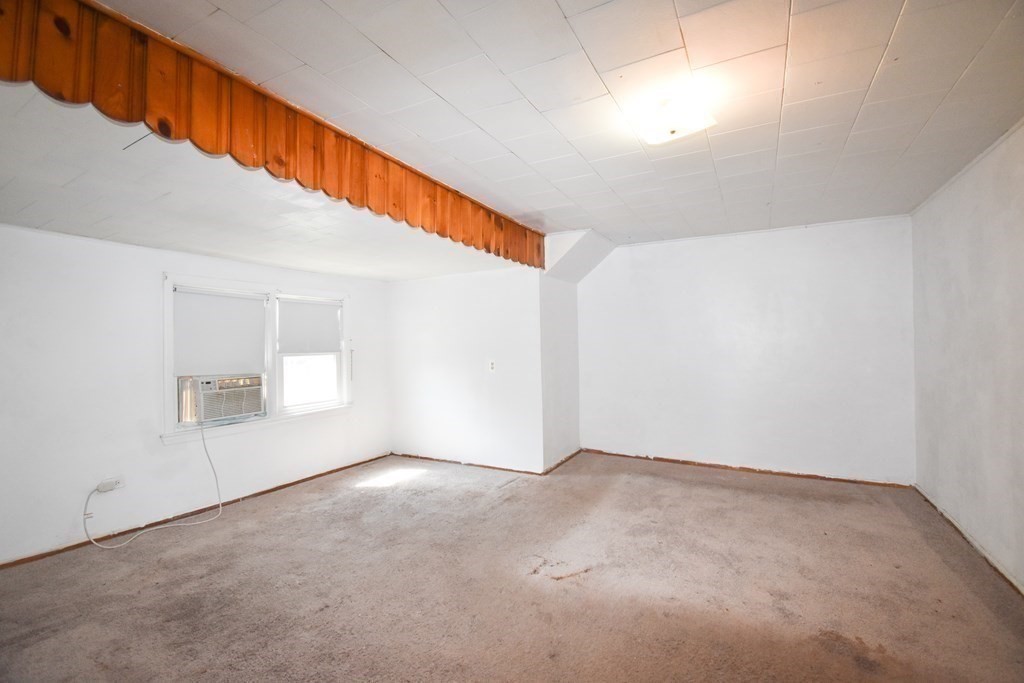 60 Littleton Street Springfield, MA 01104 - Photo 7 of 11