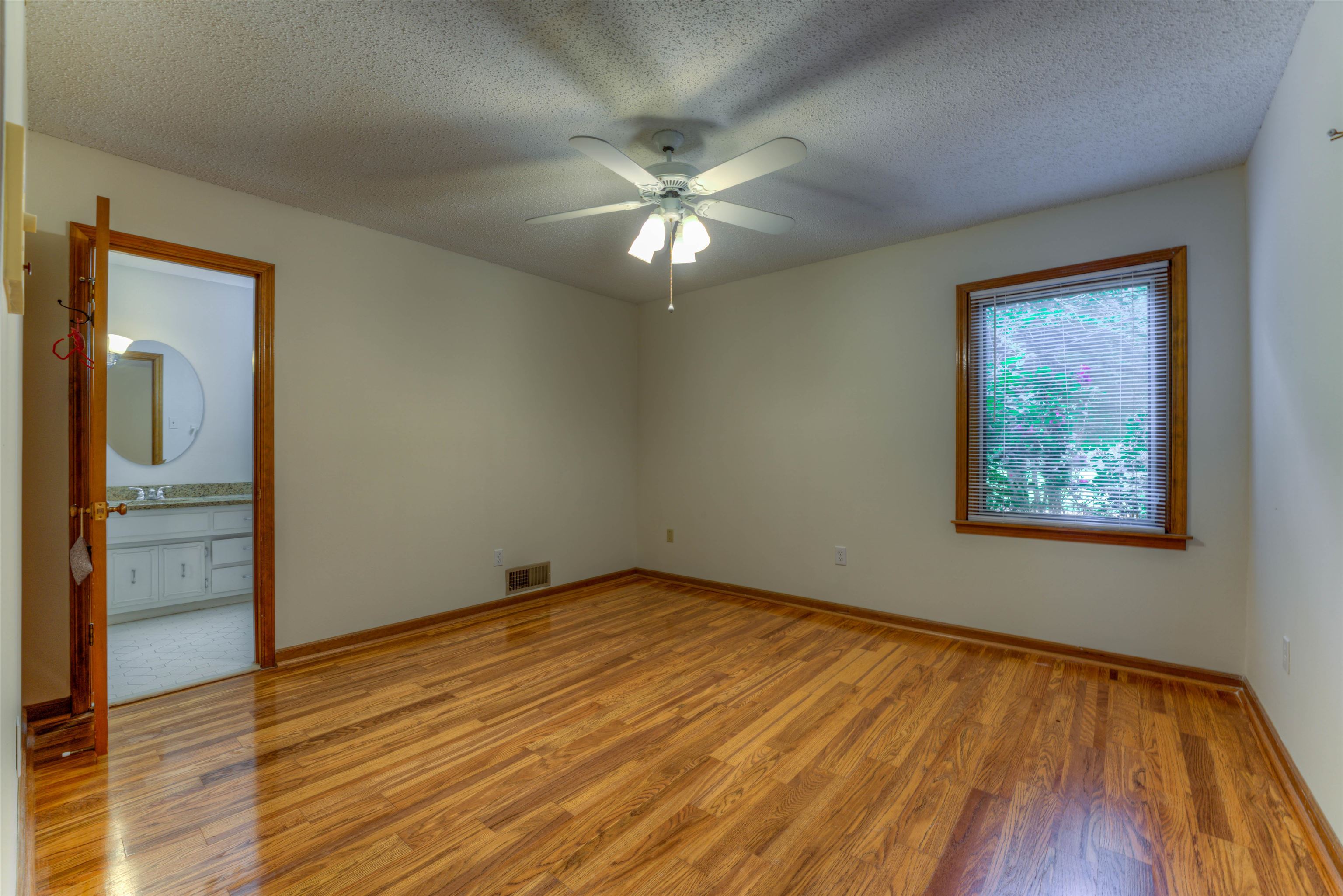 5267 Rich Road Memphis, TN 38120 - Photo 18 of 25 Gallery Image 18