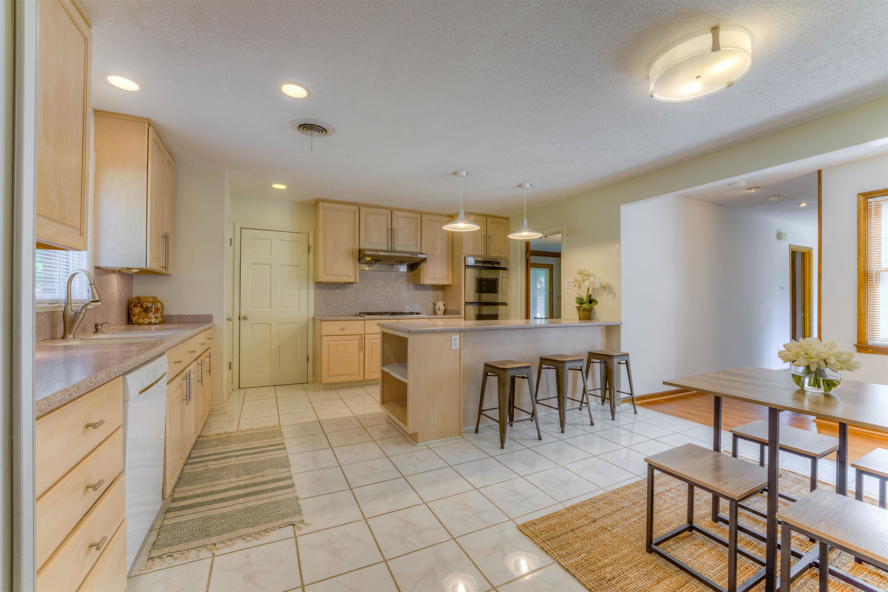 5267 Rich Road Memphis, TN 38120 - Photo 8 of 25 Gallery Image 8