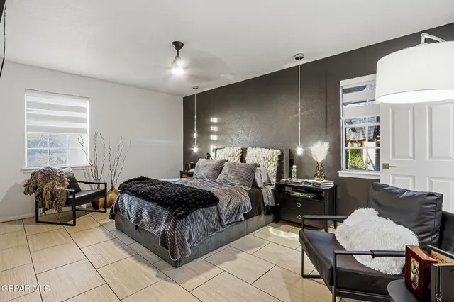 $230,000 | 350 Thunderbird Drive, Unit 17, El Paso, TX 79912