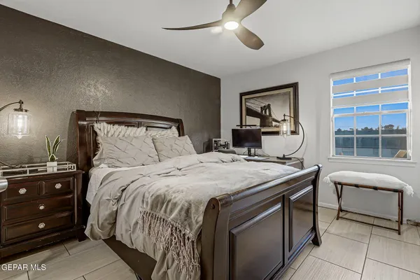 $220,000 | 350 Thunderbird Drive, Unit 17, El Paso, TX 79912