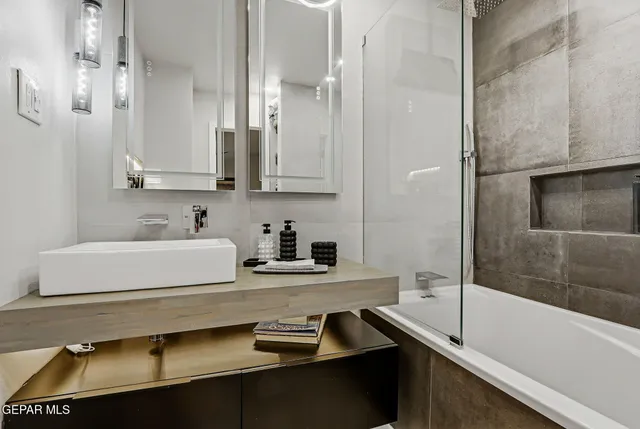 $230,000 | 350 Thunderbird Drive, Unit 17, El Paso, TX 79912