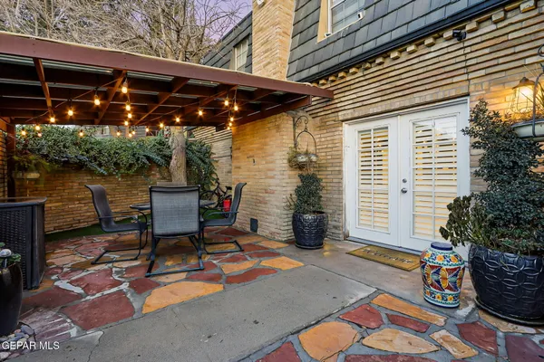 $220,000 | 350 Thunderbird Drive, Unit 17, El Paso, TX 79912