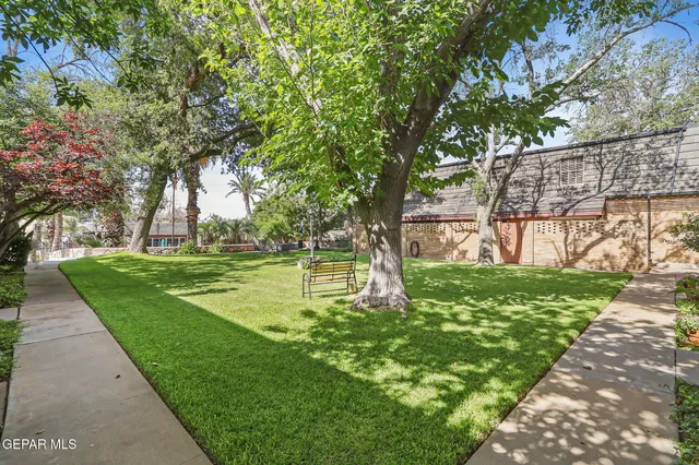 $230,000 | 350 Thunderbird Drive, Unit 17, El Paso, TX 79912