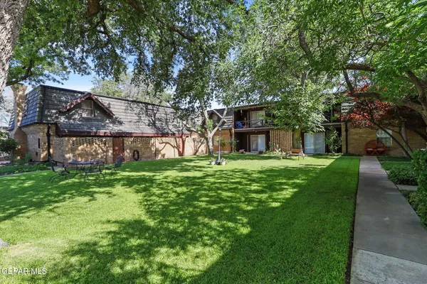 $220,000 | 350 Thunderbird Drive, Unit 17, El Paso, TX 79912